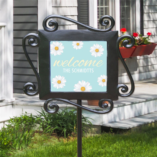 Personalized Welcome Daisies Garden Stake - Sunny Jar Personalized™